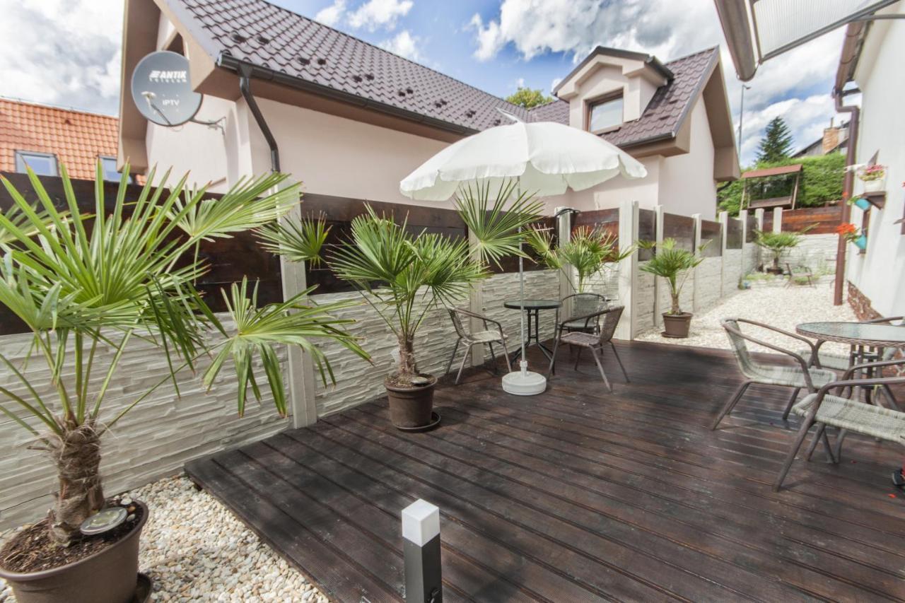 Levial Rooms Veľký Slavkov Exteriör bild